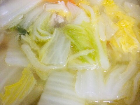 白菜と人参と鶏肉のスープ